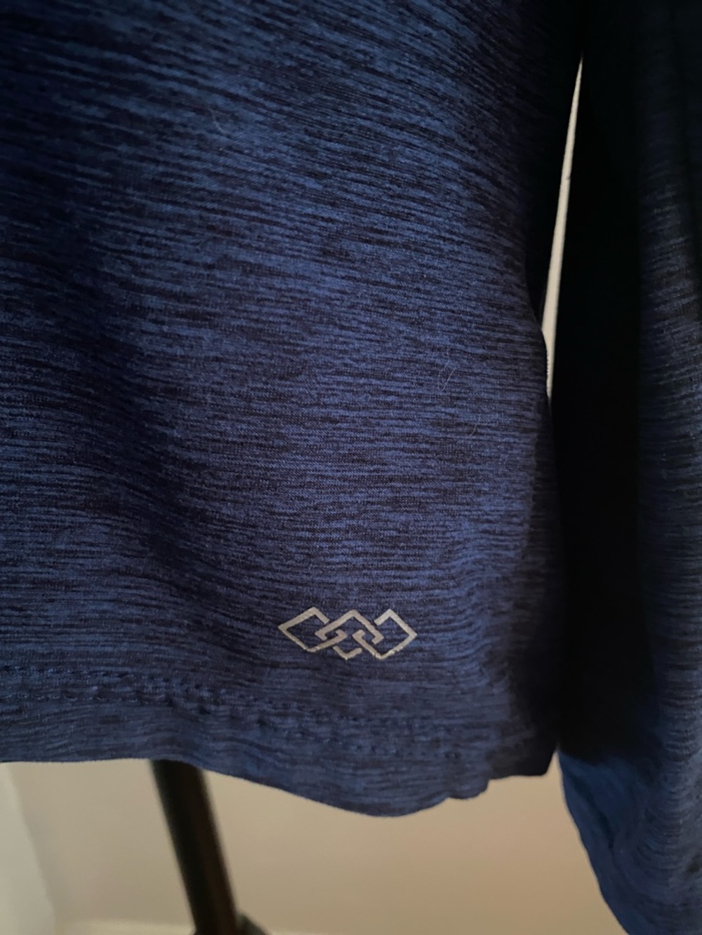 Leg3nd brand Medium long sleeve top made in Egypt - Picture 2 of 7